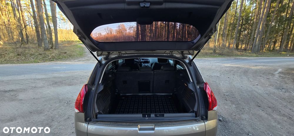 Peugeot 3008 1.6 Active - 16