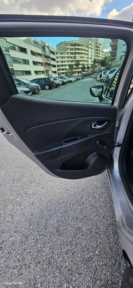 Renault Clio 1.5 dCi Limited EDition - 9