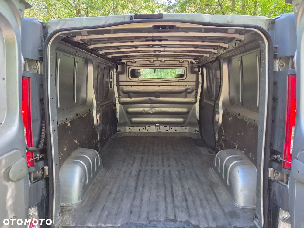 Renault Trafic - 12