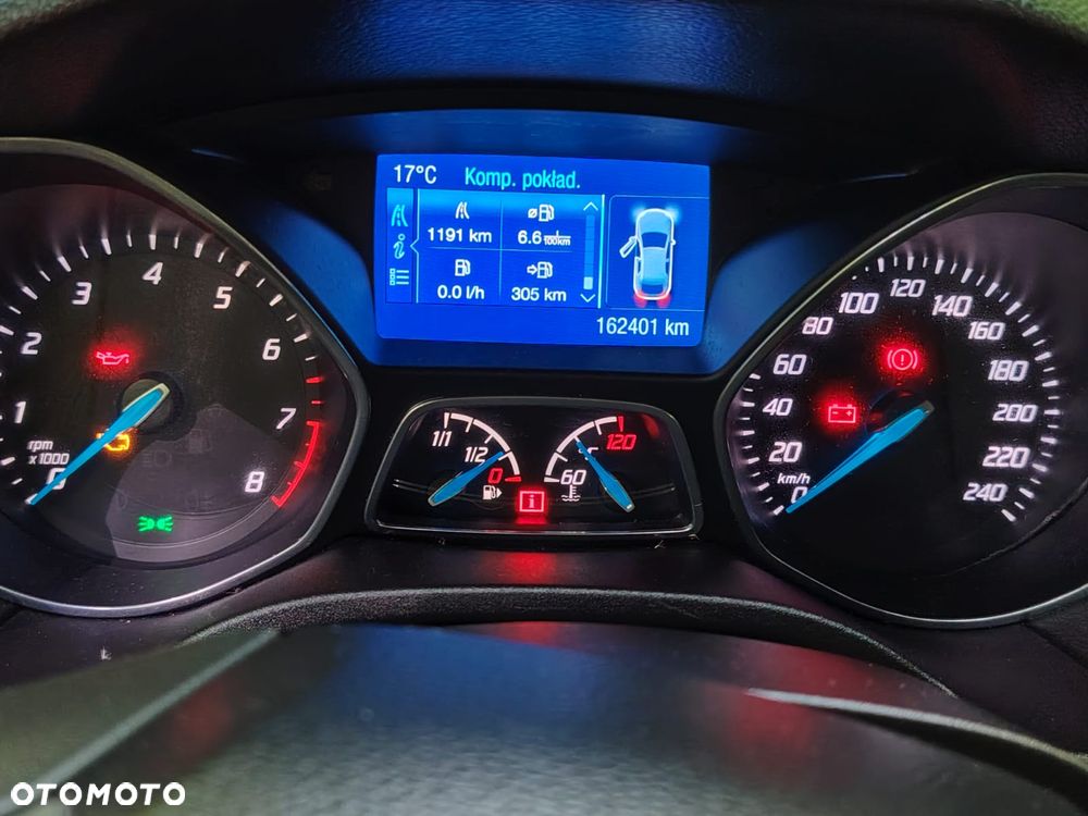 Ford Focus 1.0 EcoBoost Titanium - 12