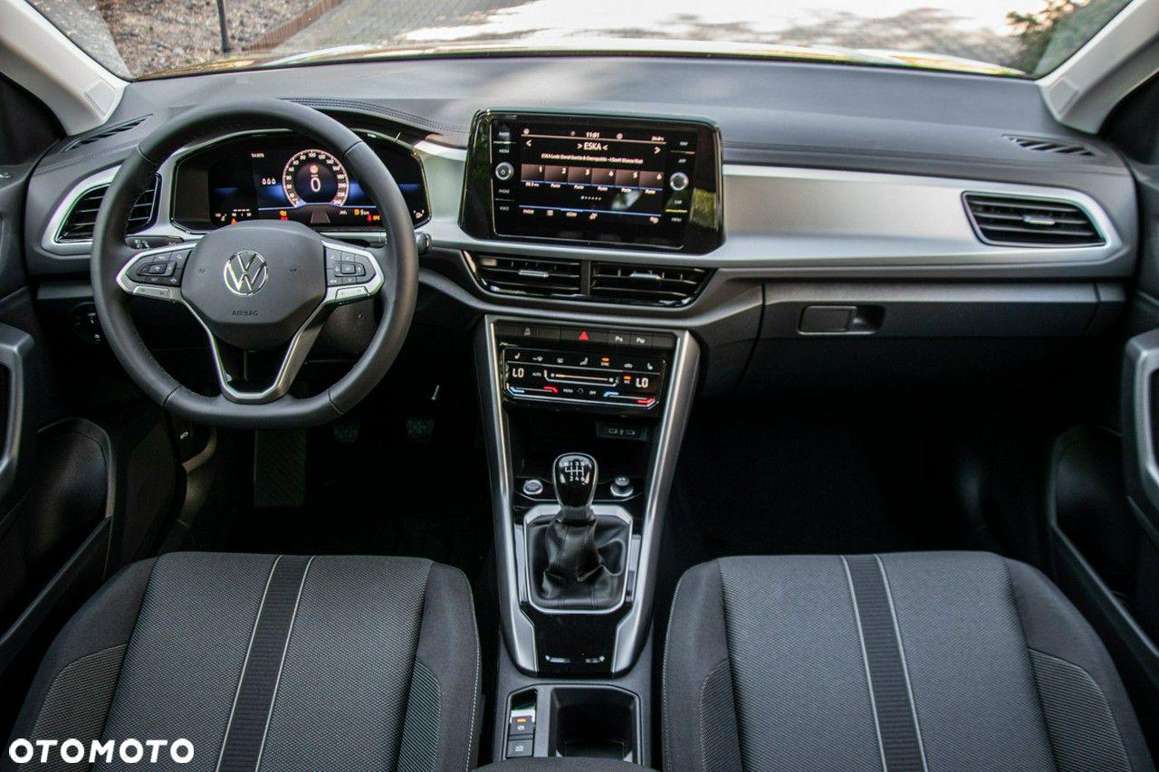 Volkswagen T-Roc - 17