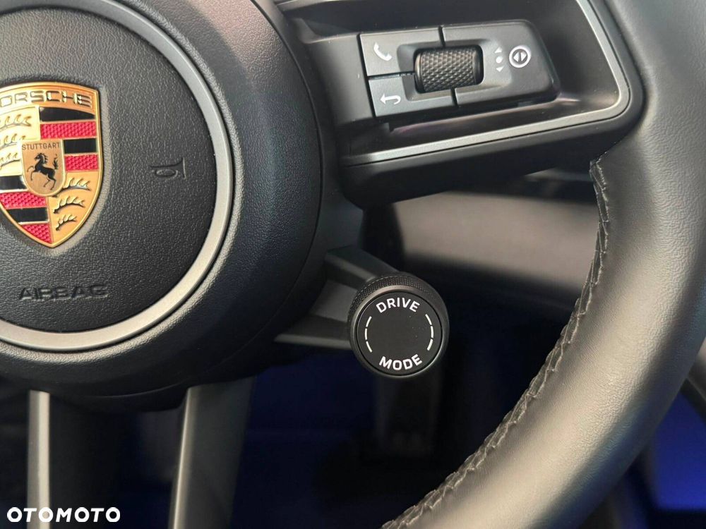 Porsche Taycan 105kWh Performance Plus - 19