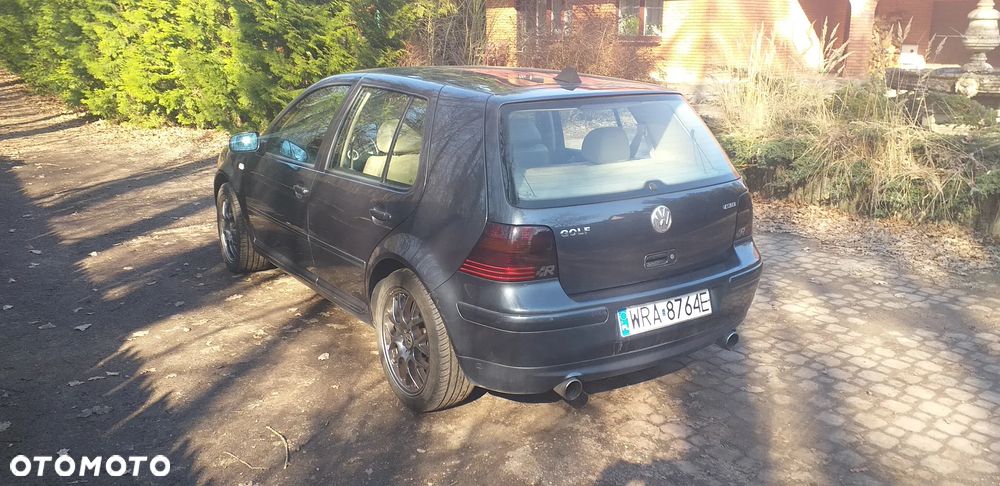Volkswagen Golf - 2