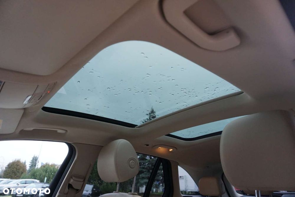 Mercedes-Benz GLC - 11