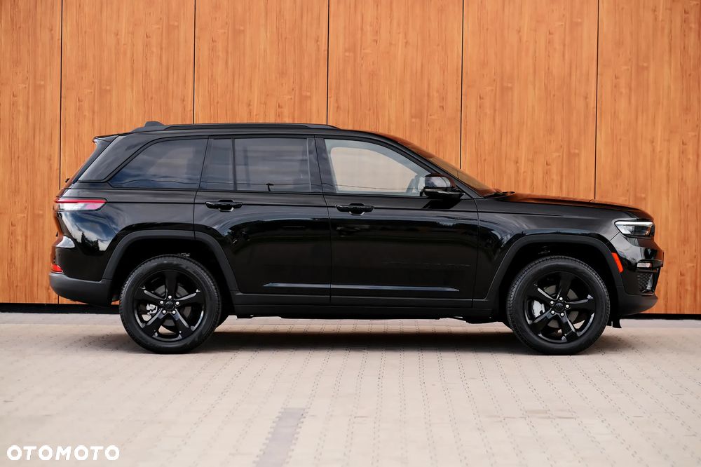 Jeep Grand Cherokee - 4