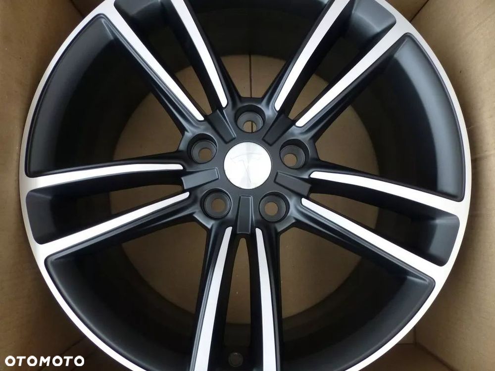 TESLA 3 6007214-00D ORYGINALNE BLCK MAT 19'' - 2