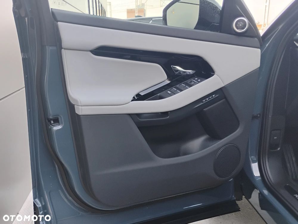 Land Rover Range Rover Evoque - 15