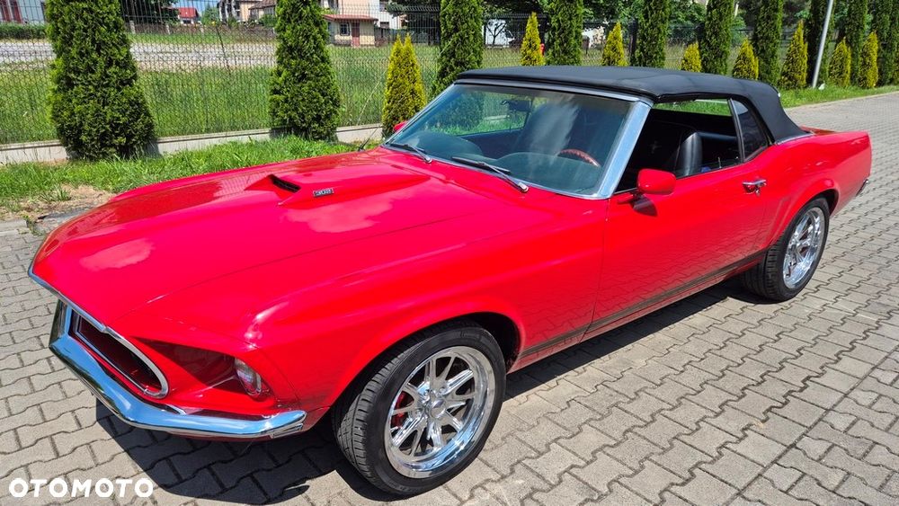 Ford Mustang - 18