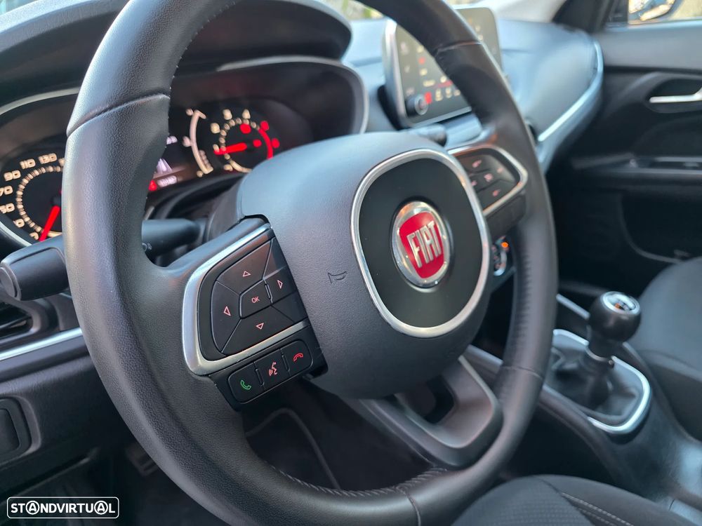 Fiat Tipo Station Wagon 1.3 M-Jet Lounge Tech - 11