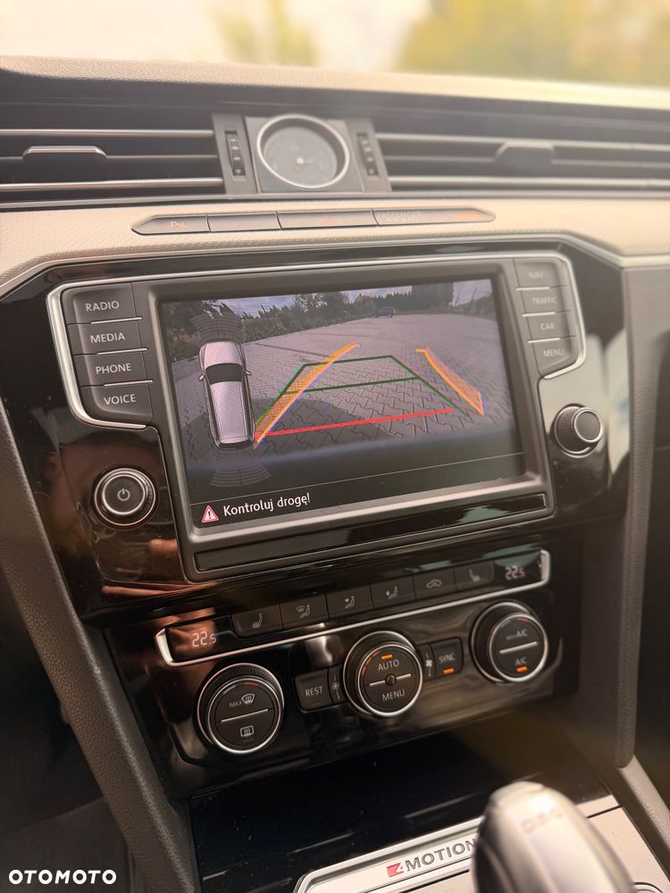 Volkswagen Passat - 8
