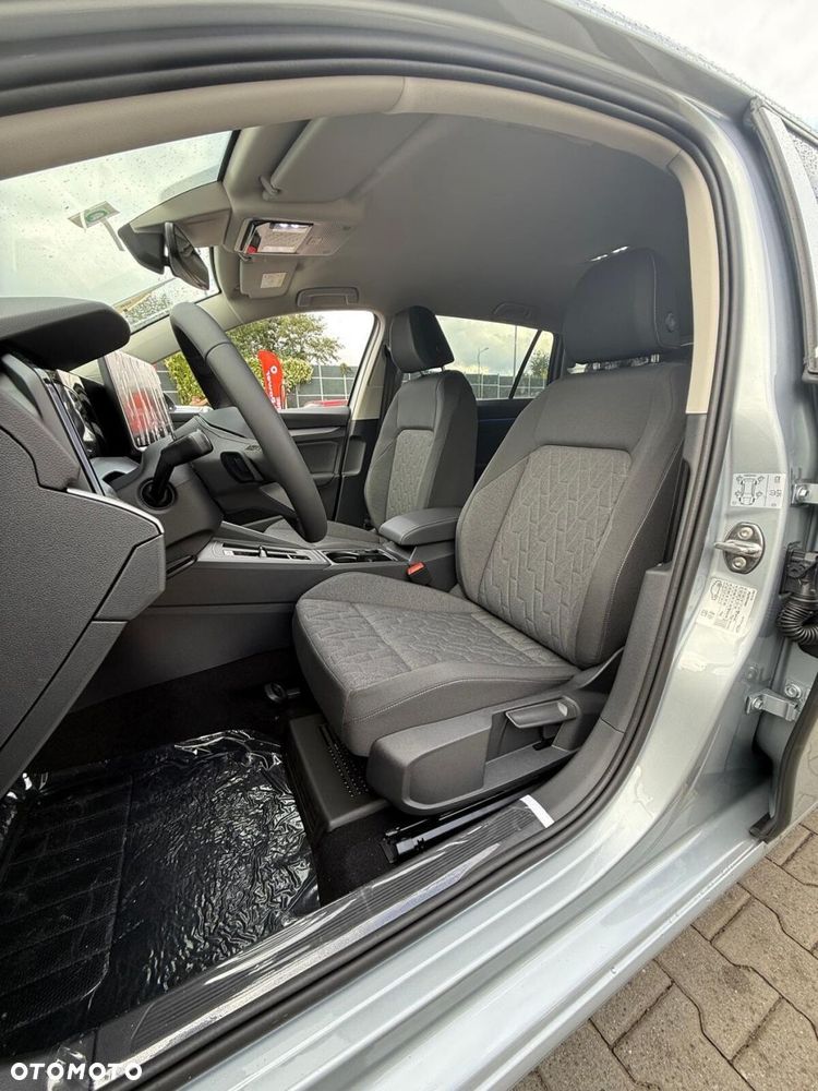 Volkswagen Golf - 9