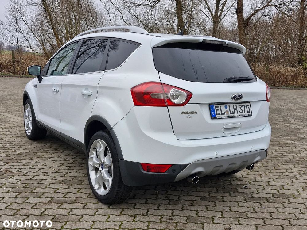 Ford Kuga 2.0 TDCi 4x4 Titanium - 4