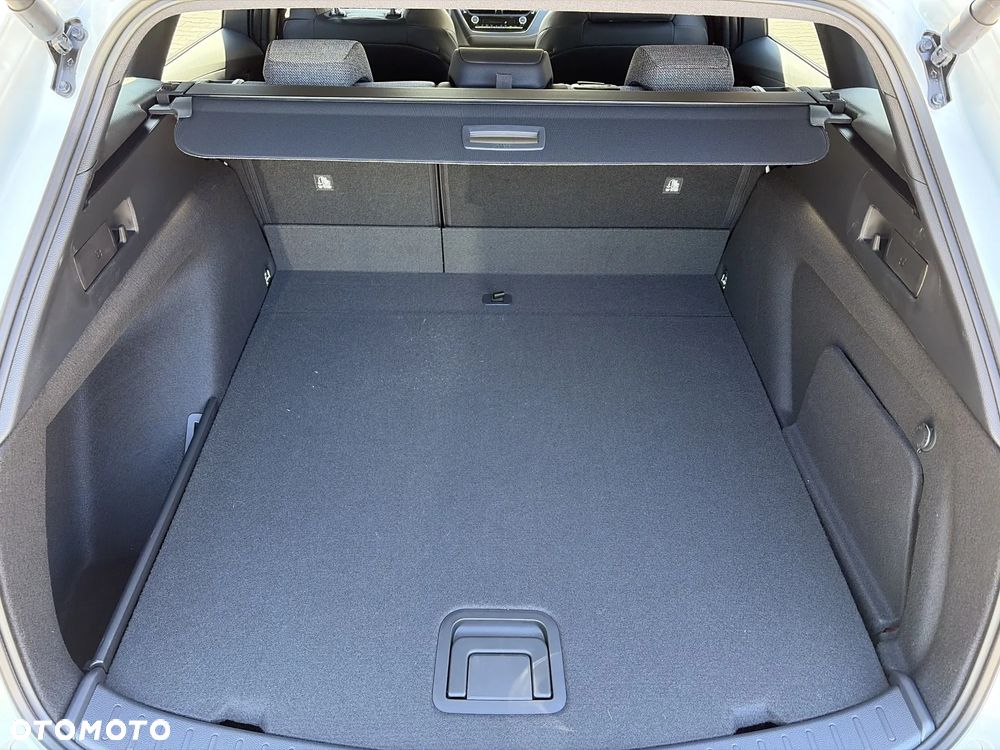 Toyota Corolla 2.0 Hybrid Style - 13