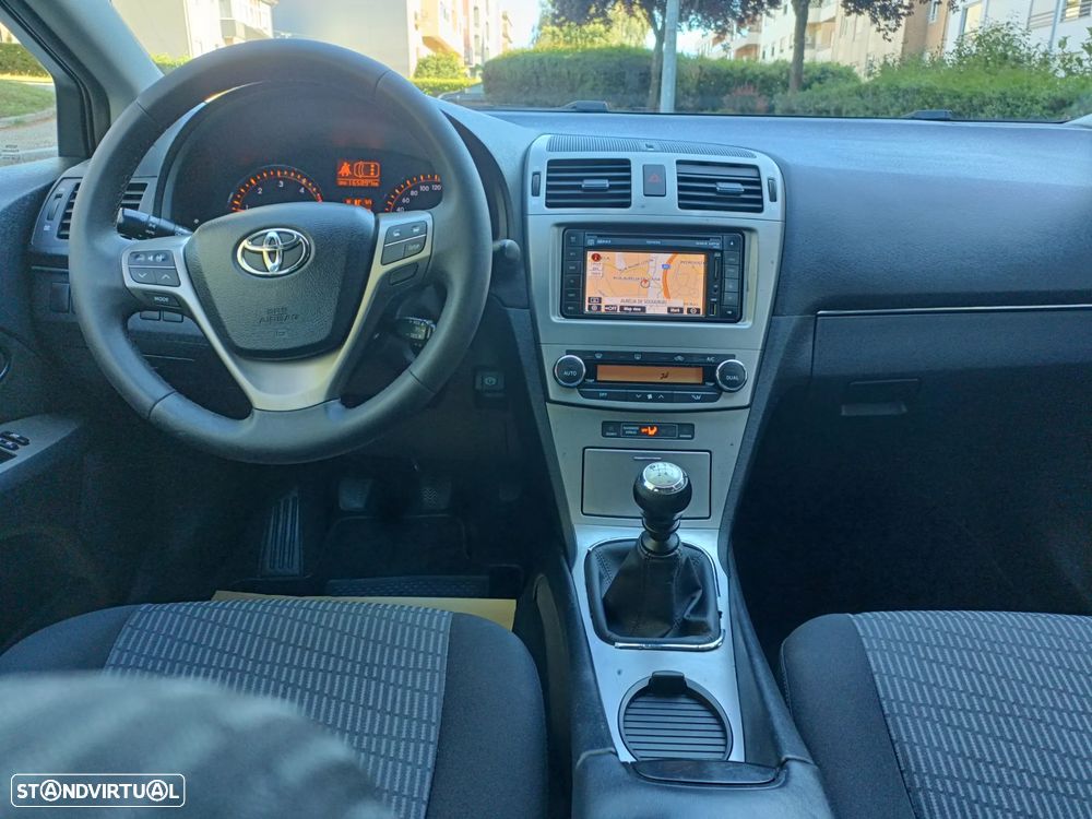 Toyota Avensis SD 2.0 D-4D Sol+GPS - 11