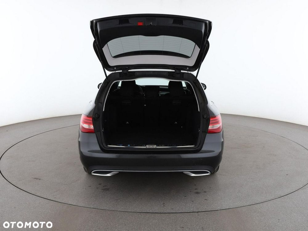Mercedes-Benz Klasa C 220 d 9G-TRONIC Avantgarde - 20