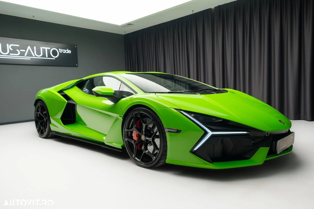 Lamborghini Revuelto - 2