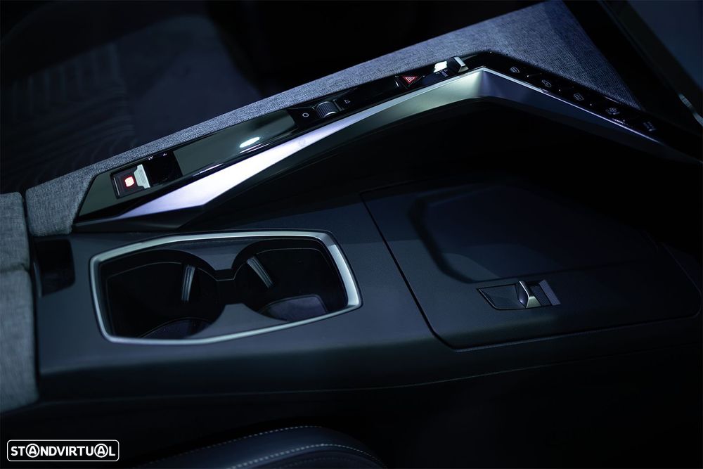 Peugeot 5008 1.6 Plug-in Hybrid GT e-DCS7 - 30