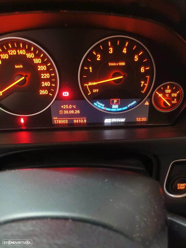 BMW 330 e iPerformance - 9