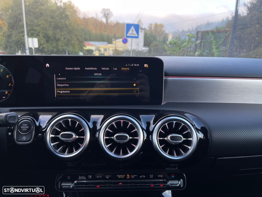 Mercedes-Benz A 180 7G-DCT AMG Line - 35