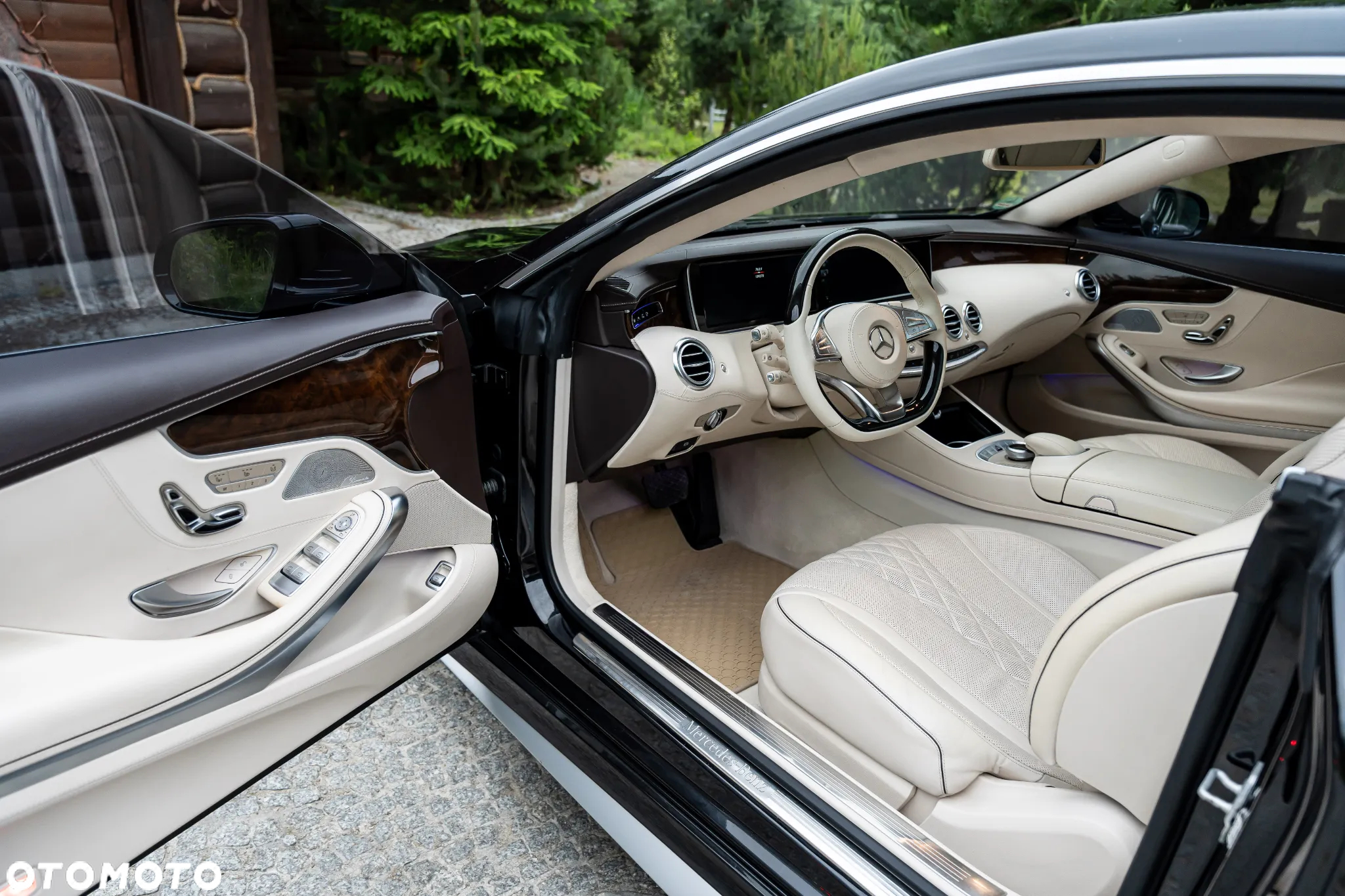 Mercedes-Benz Klasa S 500 Coupe 4-Matic 7G-TRONIC - 23