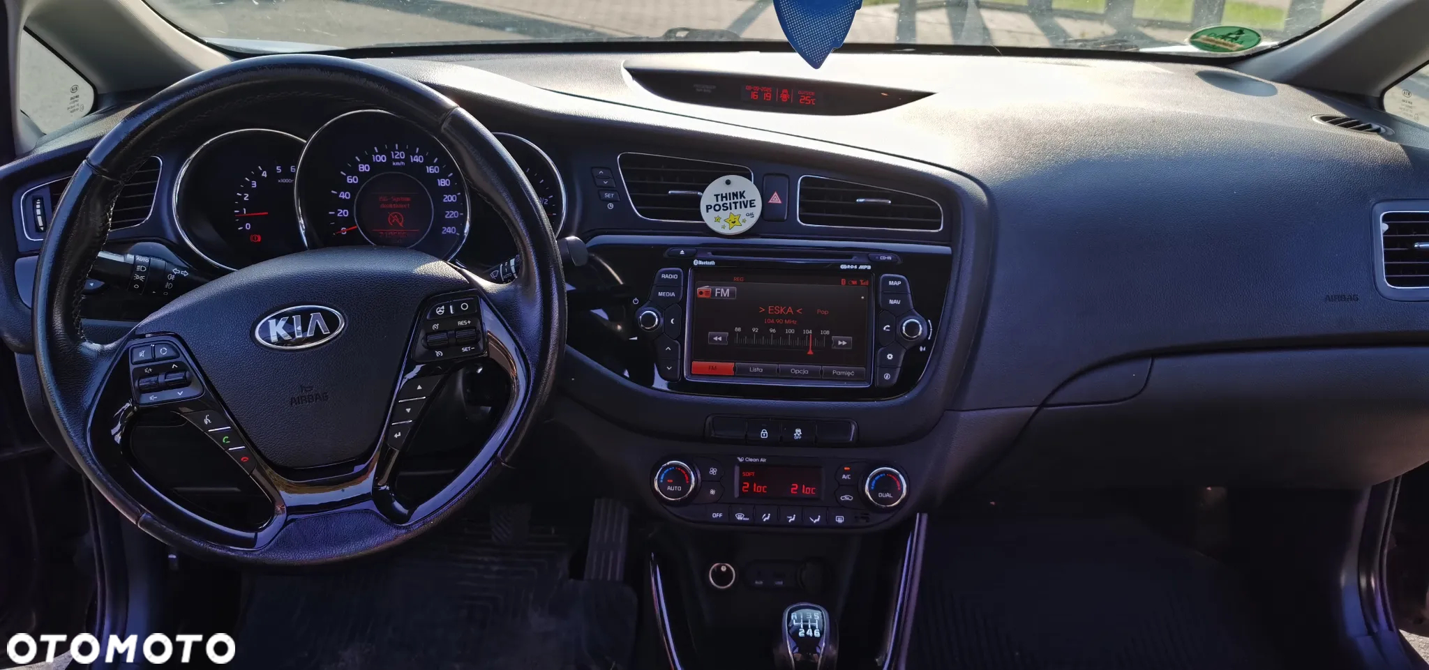 Kia Ceed - 16
