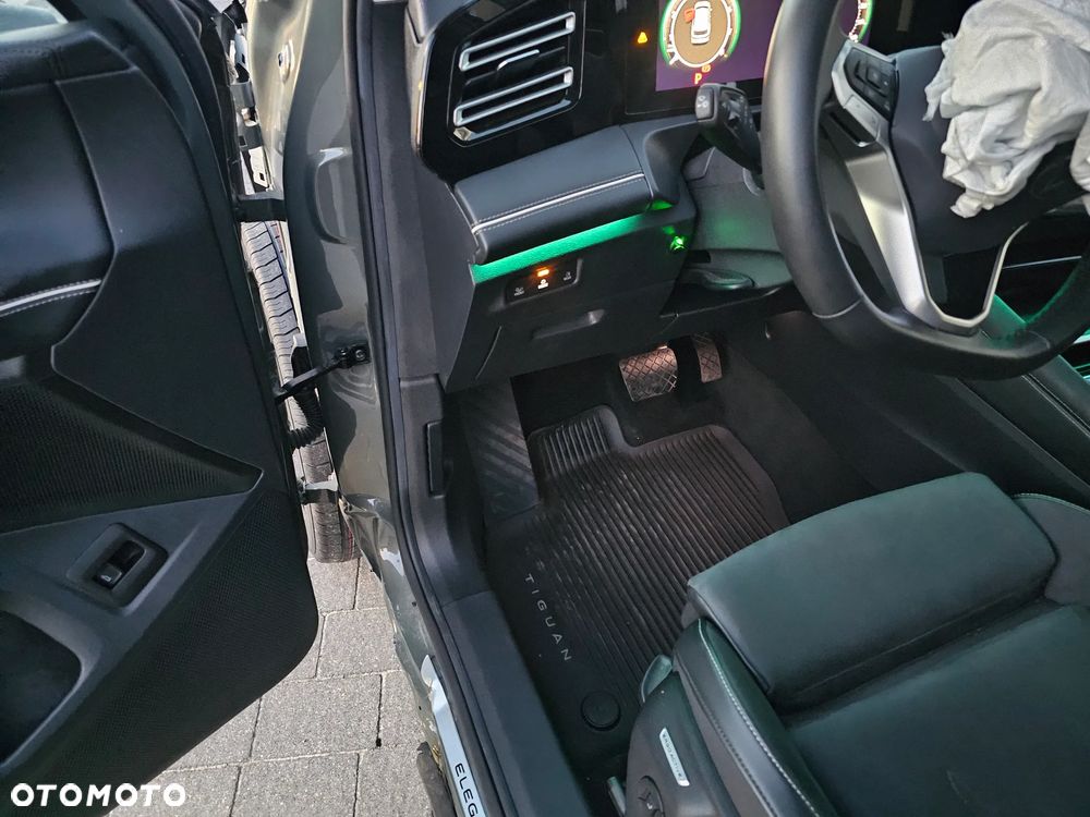 Volkswagen Tiguan 1.5 eTSI Elegance DSG - 16