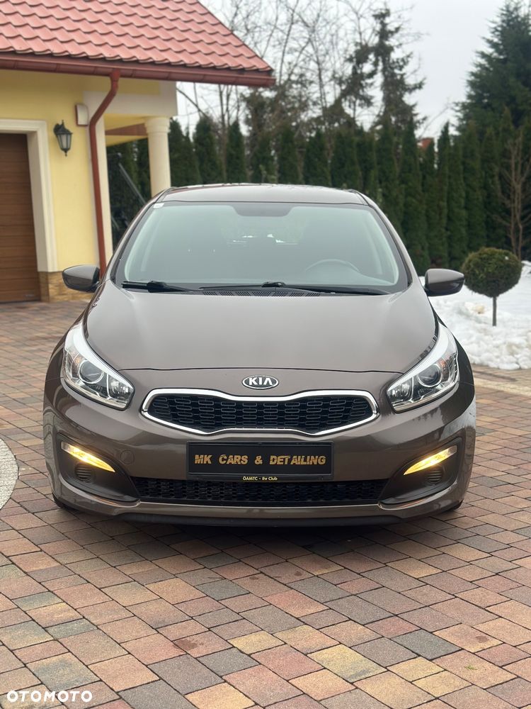 Kia Ceed 1.4 CVVT ISG Dream Team Edition - 3