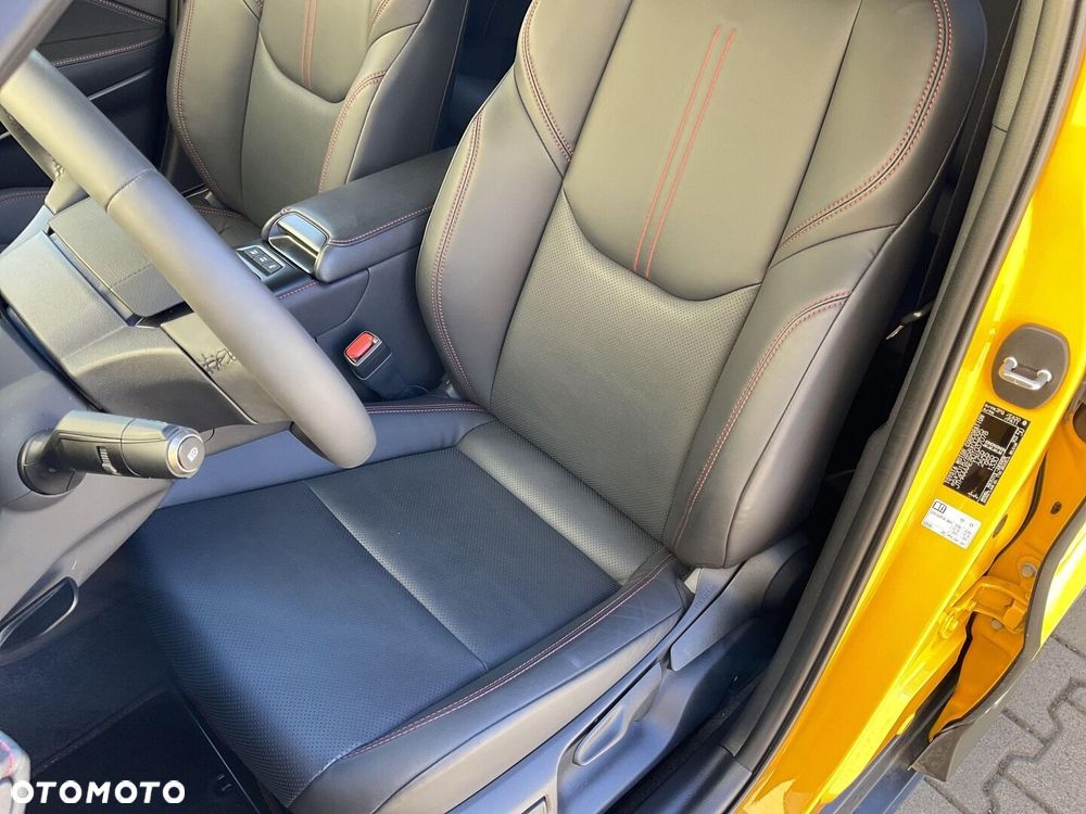 Lexus LBX 1.5 Hybrid Emotion - 13