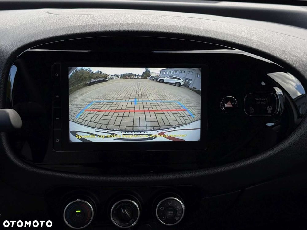 Toyota Aygo X 1.0 VVT-i X-play - 24