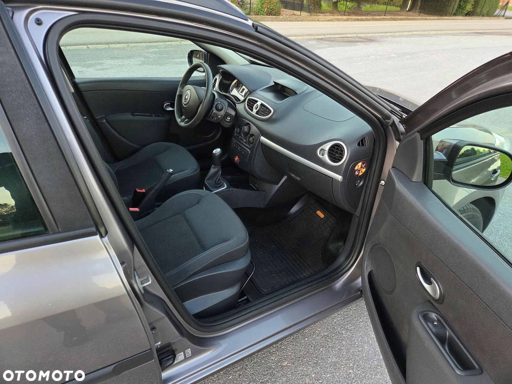 Renault Clio 1.2 16V All Inclusive - 8