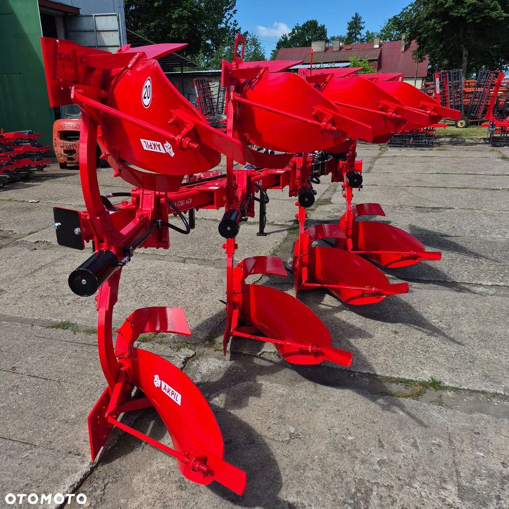 Akpil Pług obrotowy KM-180HP, KM-80R, Mix-Due, KM-80, Euro-Masz PO-4, POM4,  Bomet U-064/1, Pług jednobelkowy Akpil Mix-40, Wirax U018, Euro-Masz PJ4, PJR-4, PJM-4, Pług zagonowy - ramowy Akpil CZH350, CZH400, Euro-Masz Atlas PZ-3, PZ4 - 2