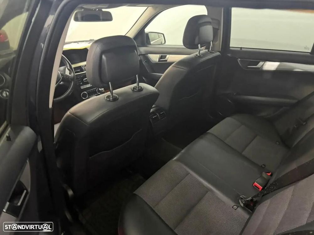 Mercedes-Benz C 220 - 25