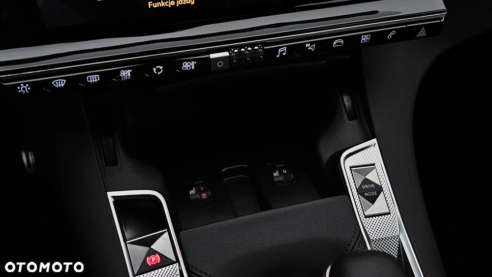 DS Automobiles DS 7 Crossback - 30