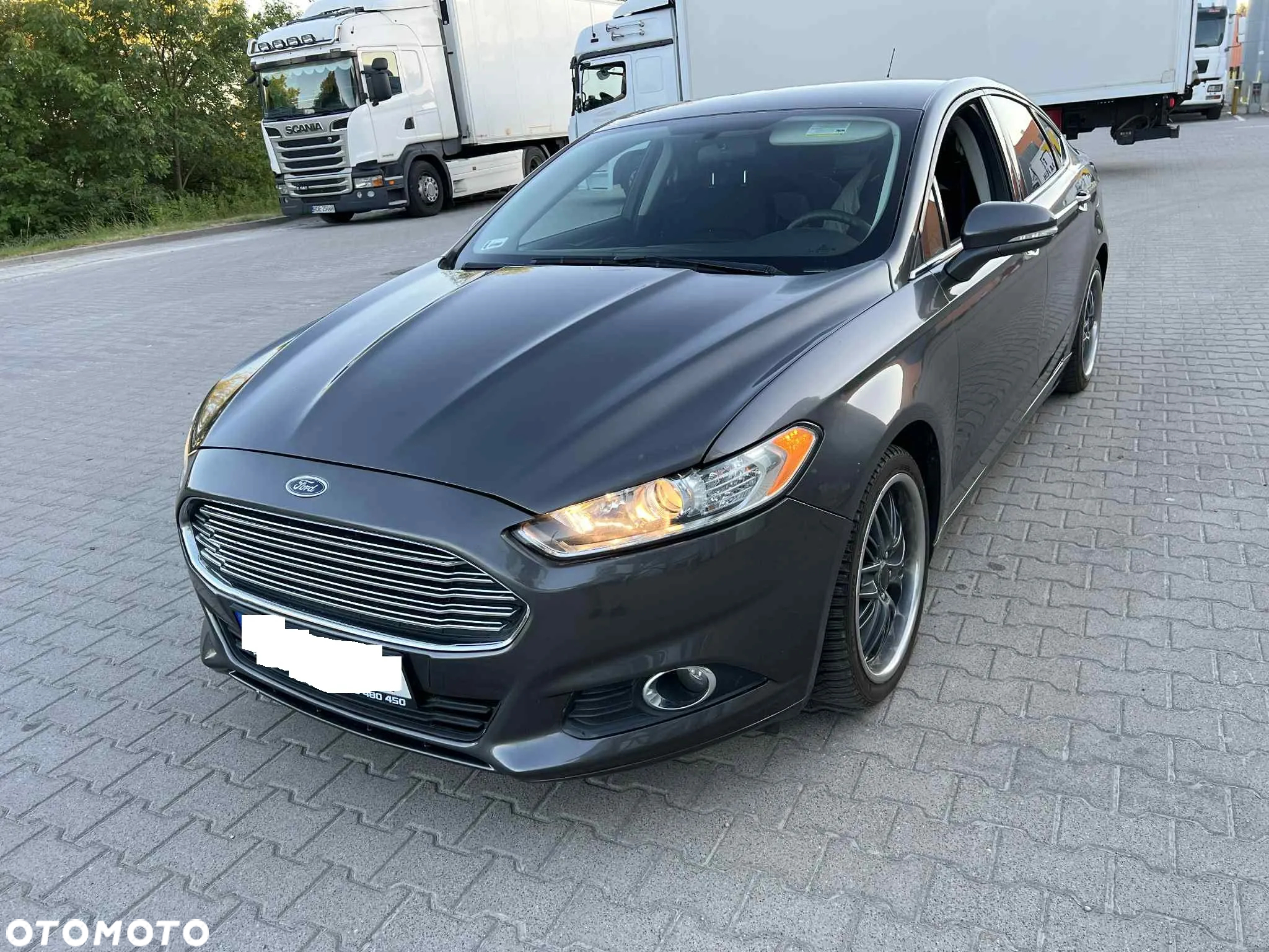Ford Fusion - 12