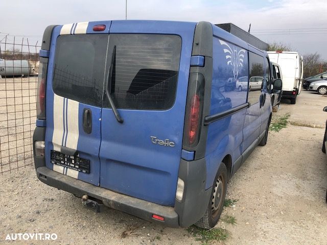 Dezmembrez Renault Trafic 1,9 diesel 100dci - 1