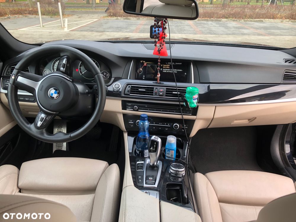 BMW Seria 5 530d xDrive Sport-Aut Luxury Line - 11