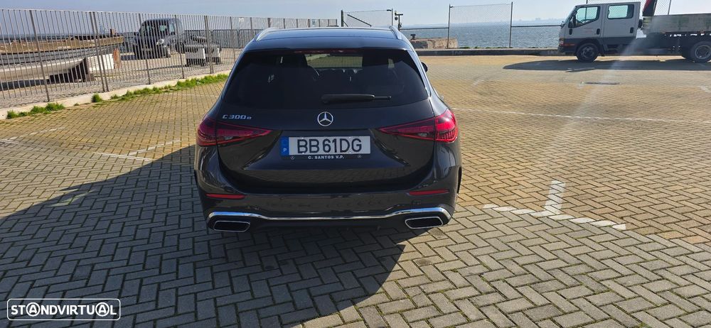 Mercedes-Benz C 300 e AMG Line - 4