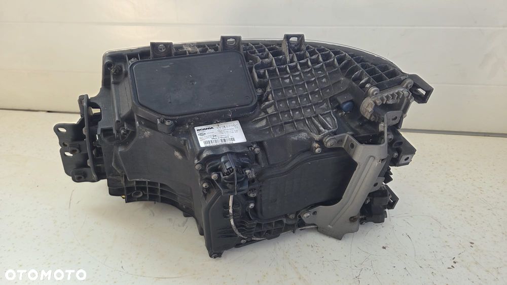 Lampa przednia reflektor full led Scania 2674391 - 4