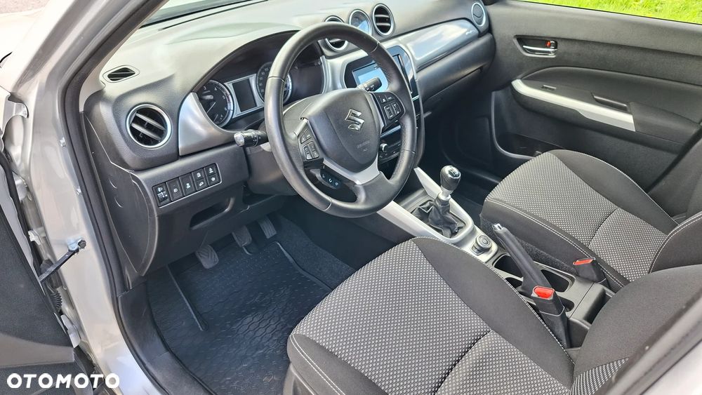 Suzuki Vitara 1.6 DDiS (4x4) Allgrip Comfort - 11