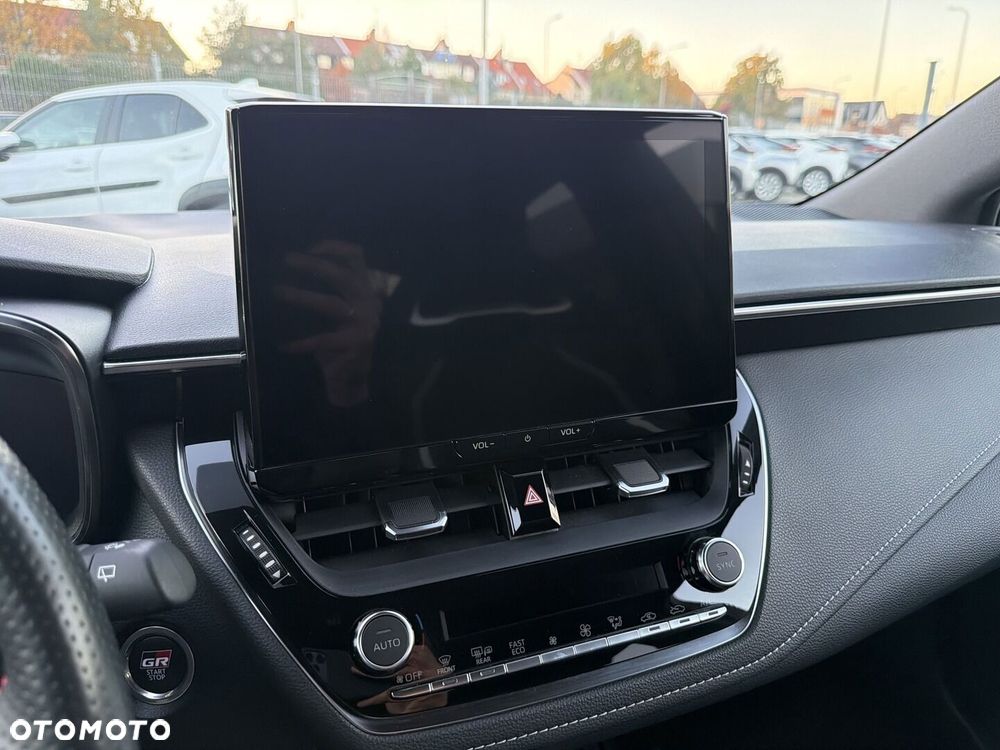 Toyota Corolla 1.8 Hybrid GR Sport Dynamic - 18