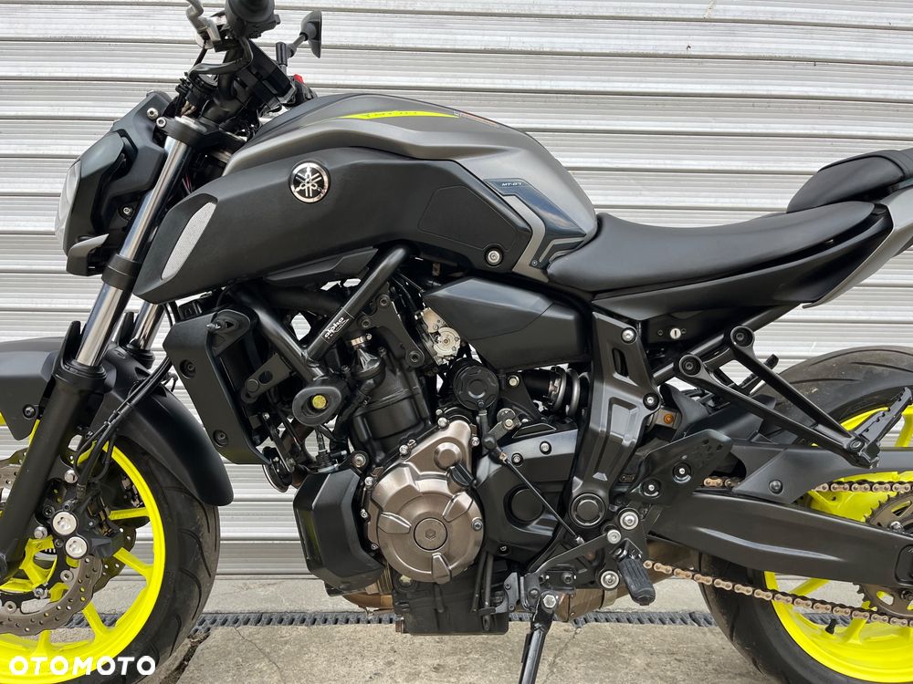 Yamaha MT - 9