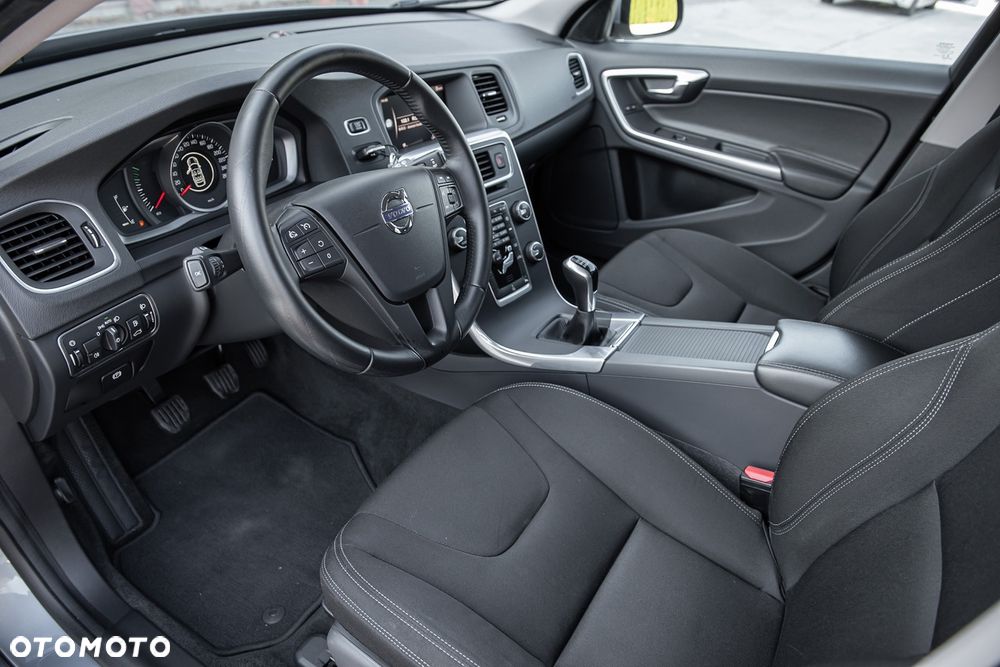 Volvo V60 - 17