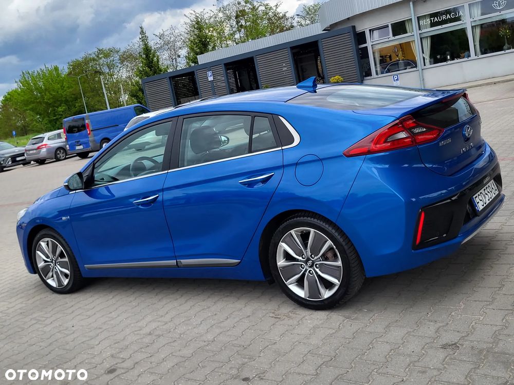 Hyundai IONIQ Hybrid Platinum - 11