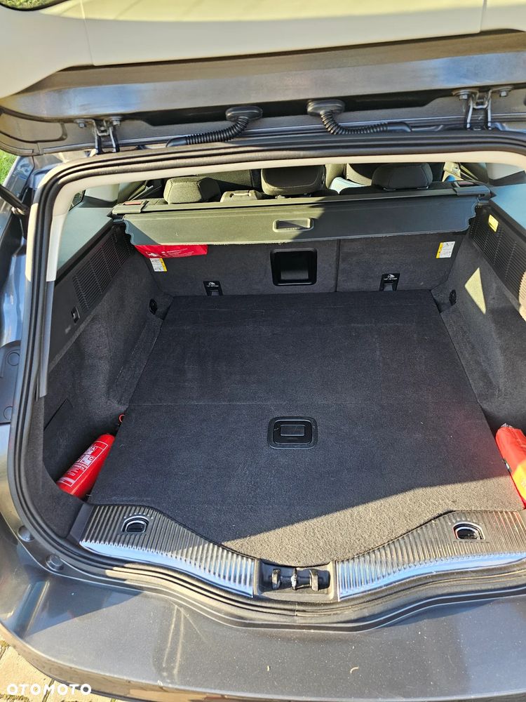 Ford Mondeo 2.0 TDCi Titanium - 10