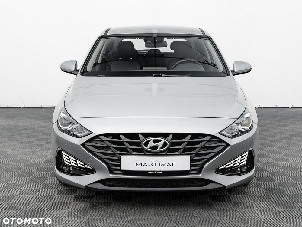 Hyundai i30 1.5 DPI Classic + - 8