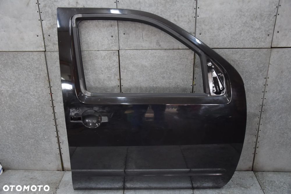 NISSAN PATHFINDER DRZWI PRAWE PRZÓD GNOK 631 - 1