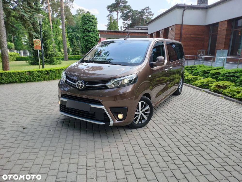 Toyota Proace Verso 2.0 D4-D Medium VIP - 17
