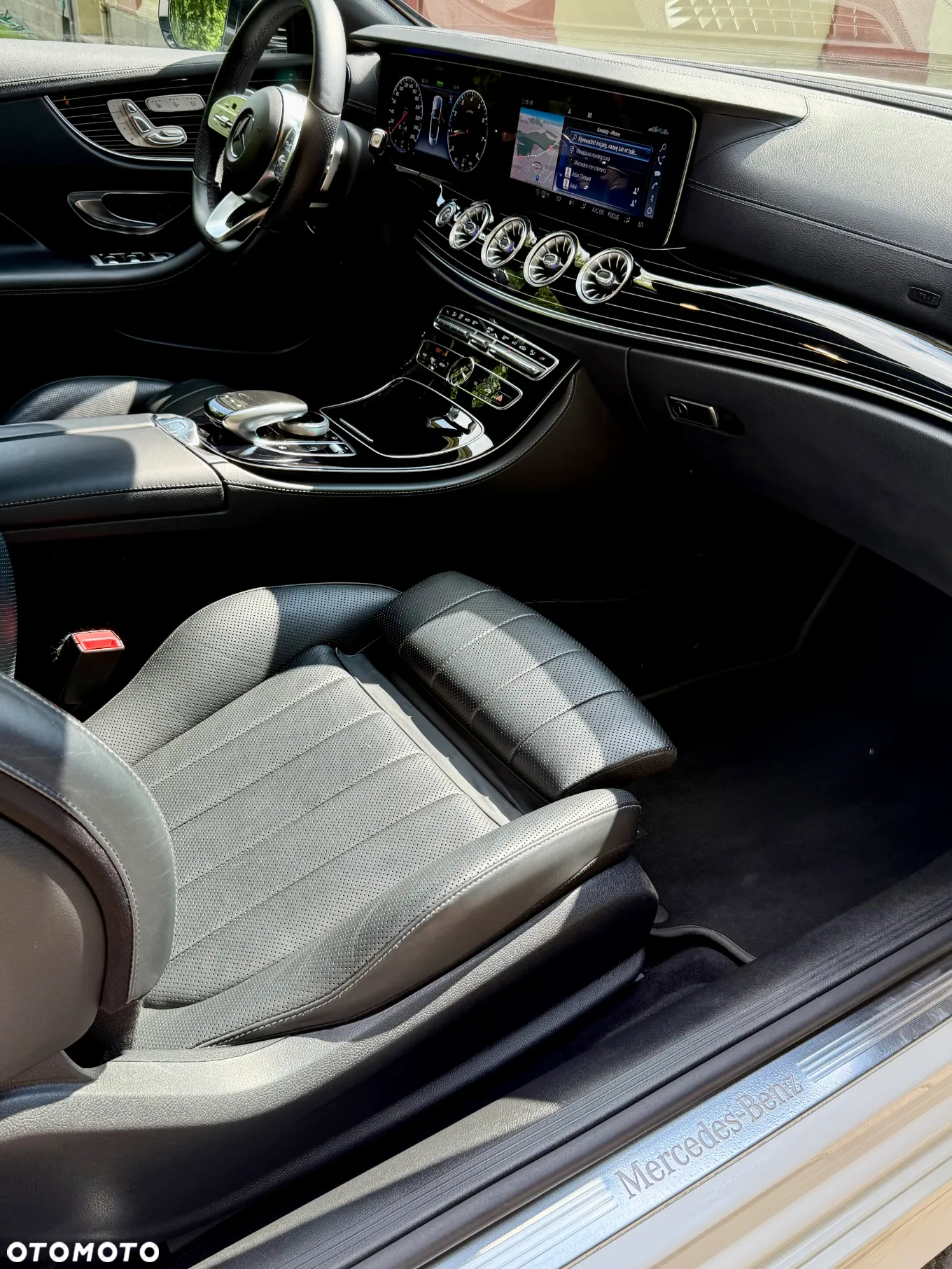 Mercedes-Benz Klasa E 350 Kabriolet 9G-TRONIC - 20