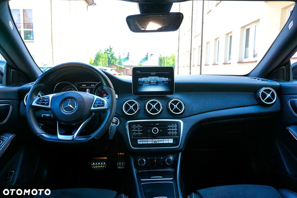 Mercedes-Benz CLA 200 7G-DCT Edition 1 - 22