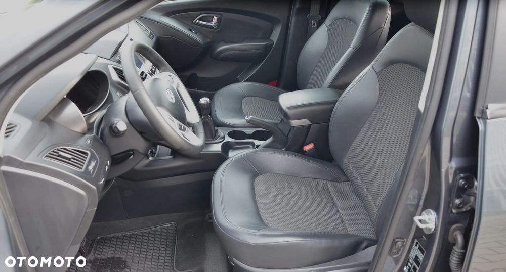Hyundai ix35 - 12